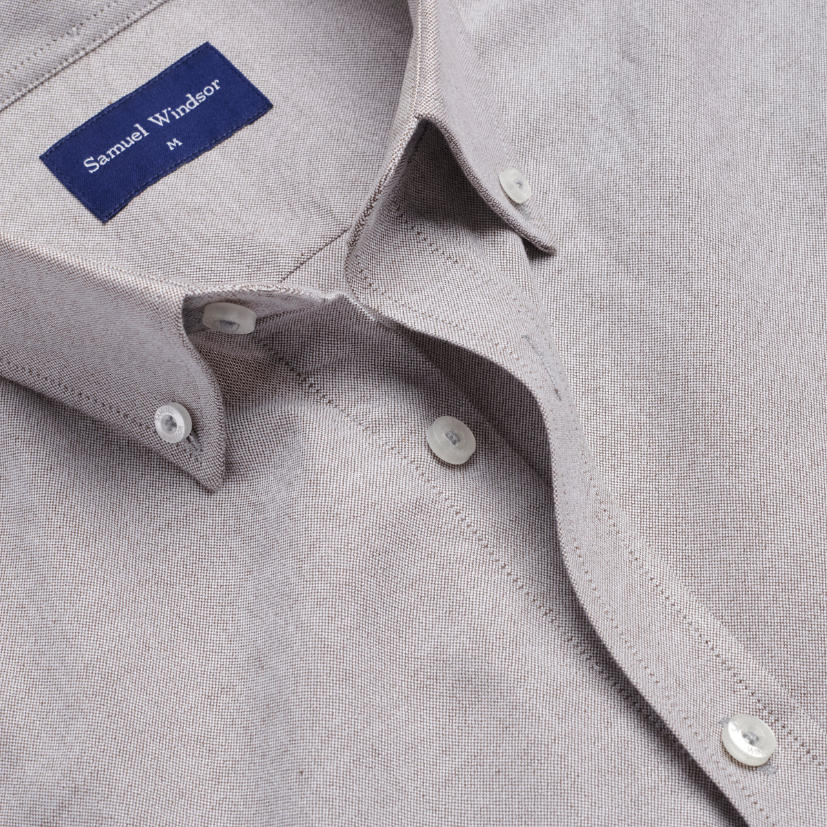 Oxford Shirt - Bark - Neckline Detail